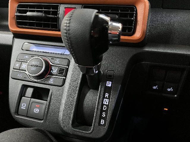 TANTO FAN CROSS 4WD