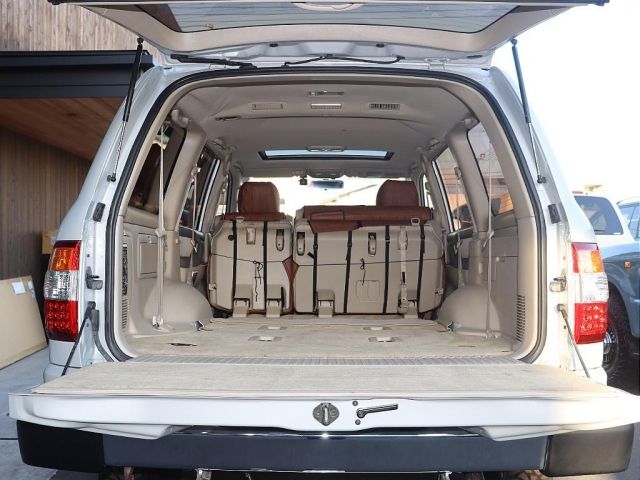 LANDCRUISER wagon