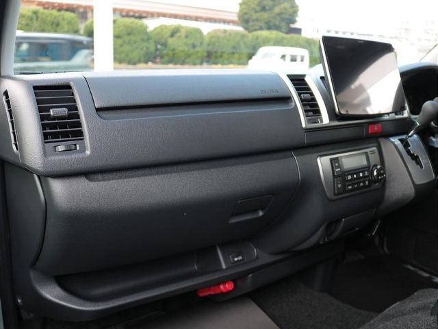 HIACE van 2WD
