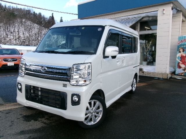 NV100 CLIPPER RIO 4WD