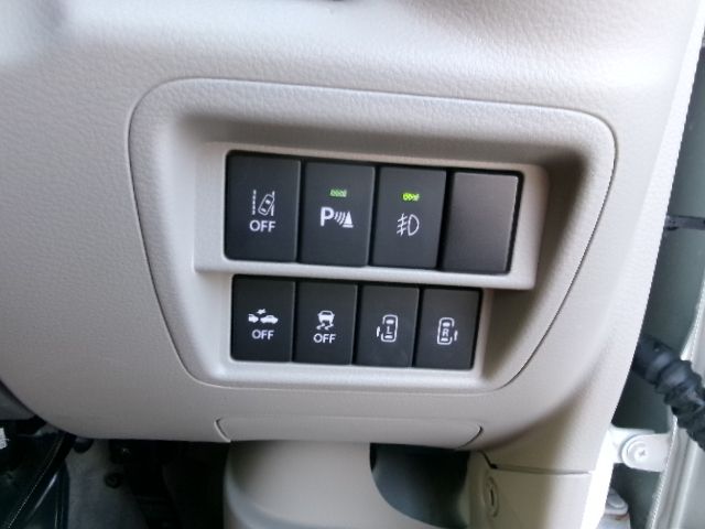 NV100 CLIPPER RIO 4WD