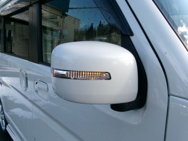 NV100 CLIPPER RIO 4WD