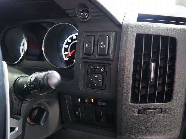 DELICA D:5 4WD