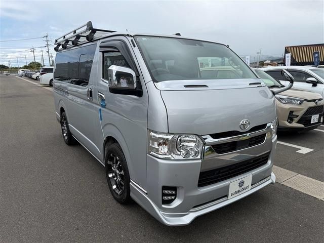 BONGO BRAWNY VAN