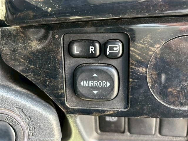 BONGO BRAWNY VAN