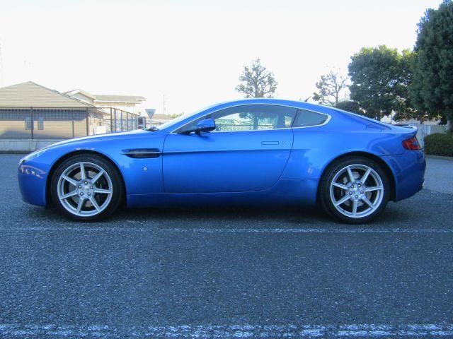 ASTON MARTIN