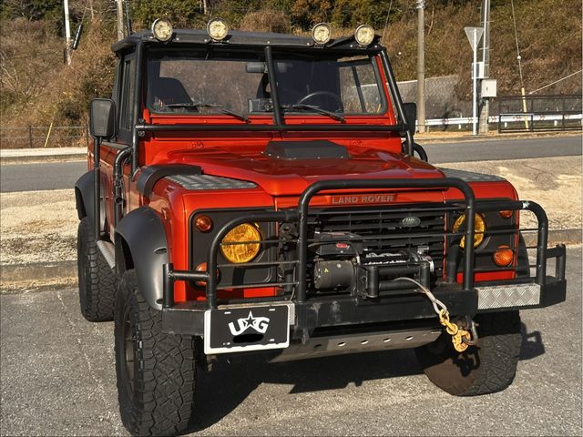 ROVER DEFENDER