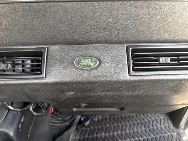 ROVER DEFENDER