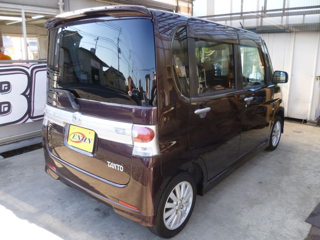 TANTO CUSTOM 4WD